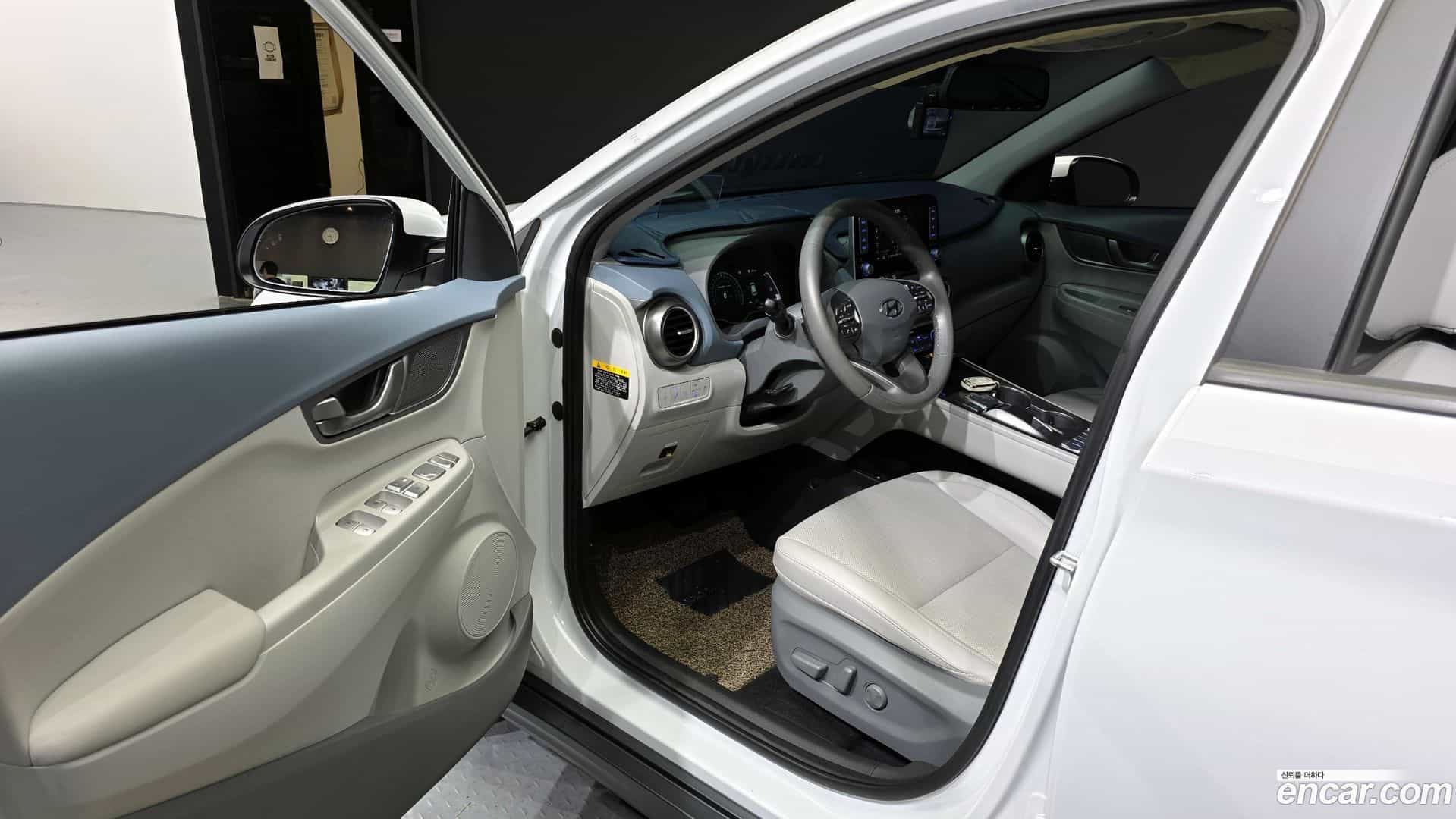 Kona Hyundai 2019.7-INNER-010
