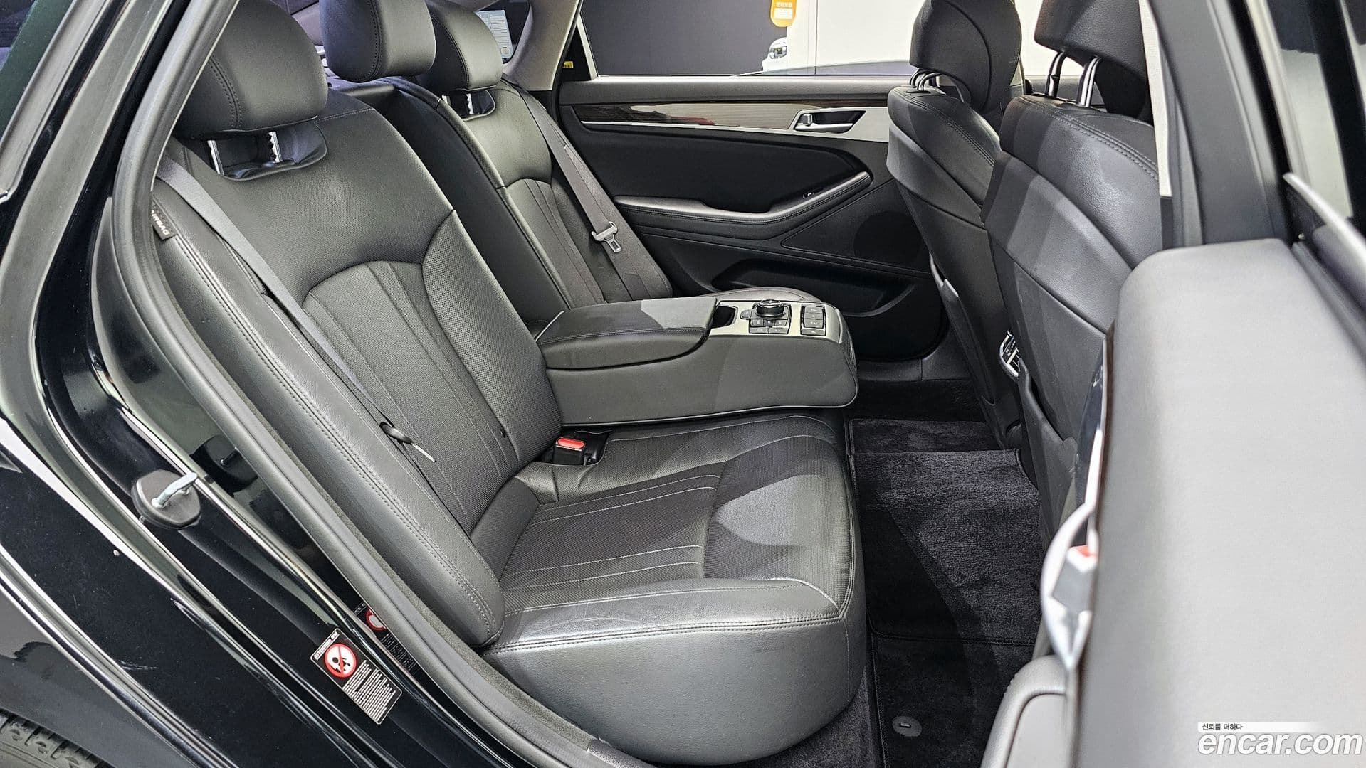 Main__Slider__Photo:G80 Genesis 2017.2-11