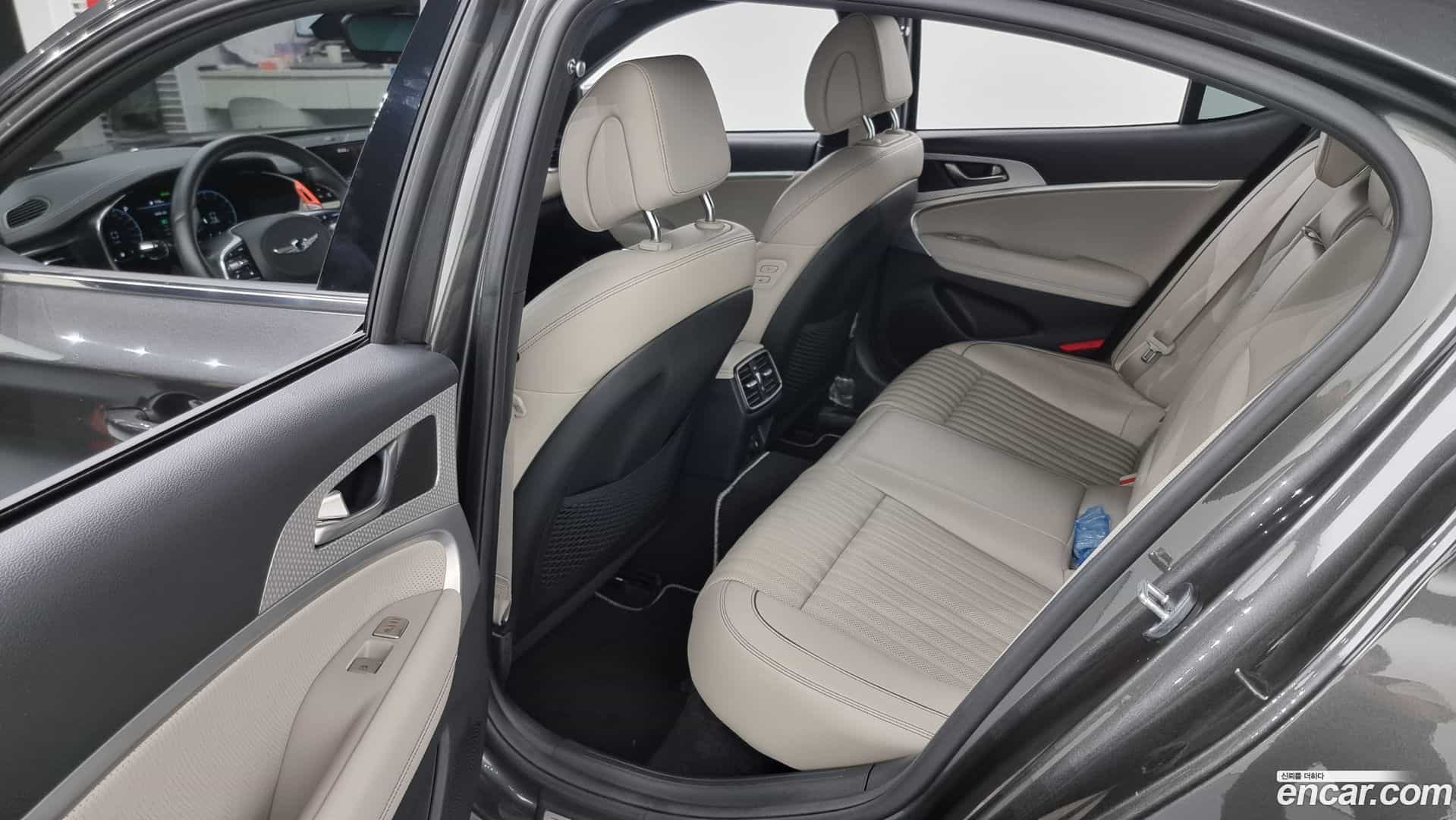 G70 Genesis 2022.7-OPTION-017