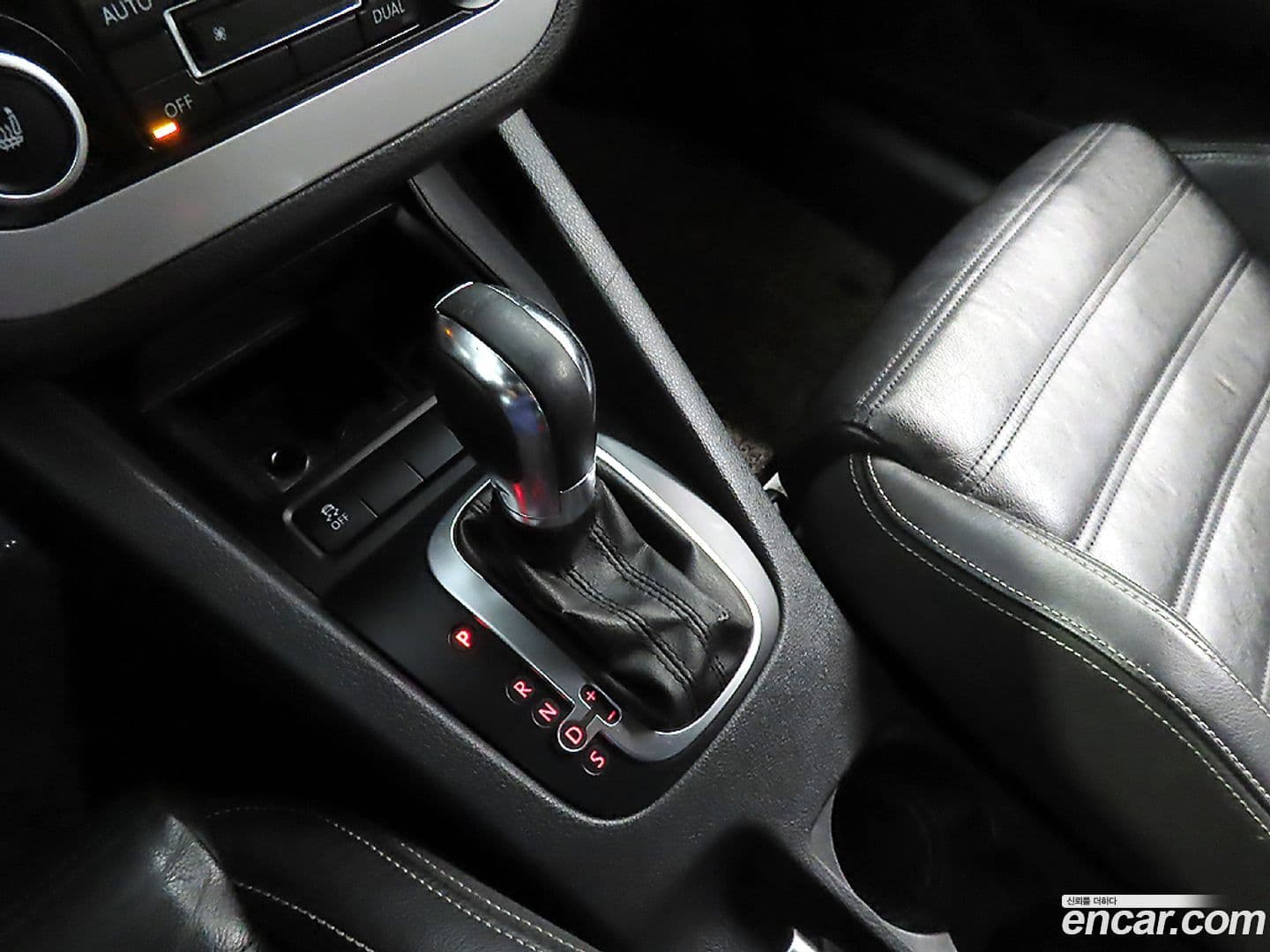 Main__Slider__Photo:Scirocco Volkswagen 2012.10-12