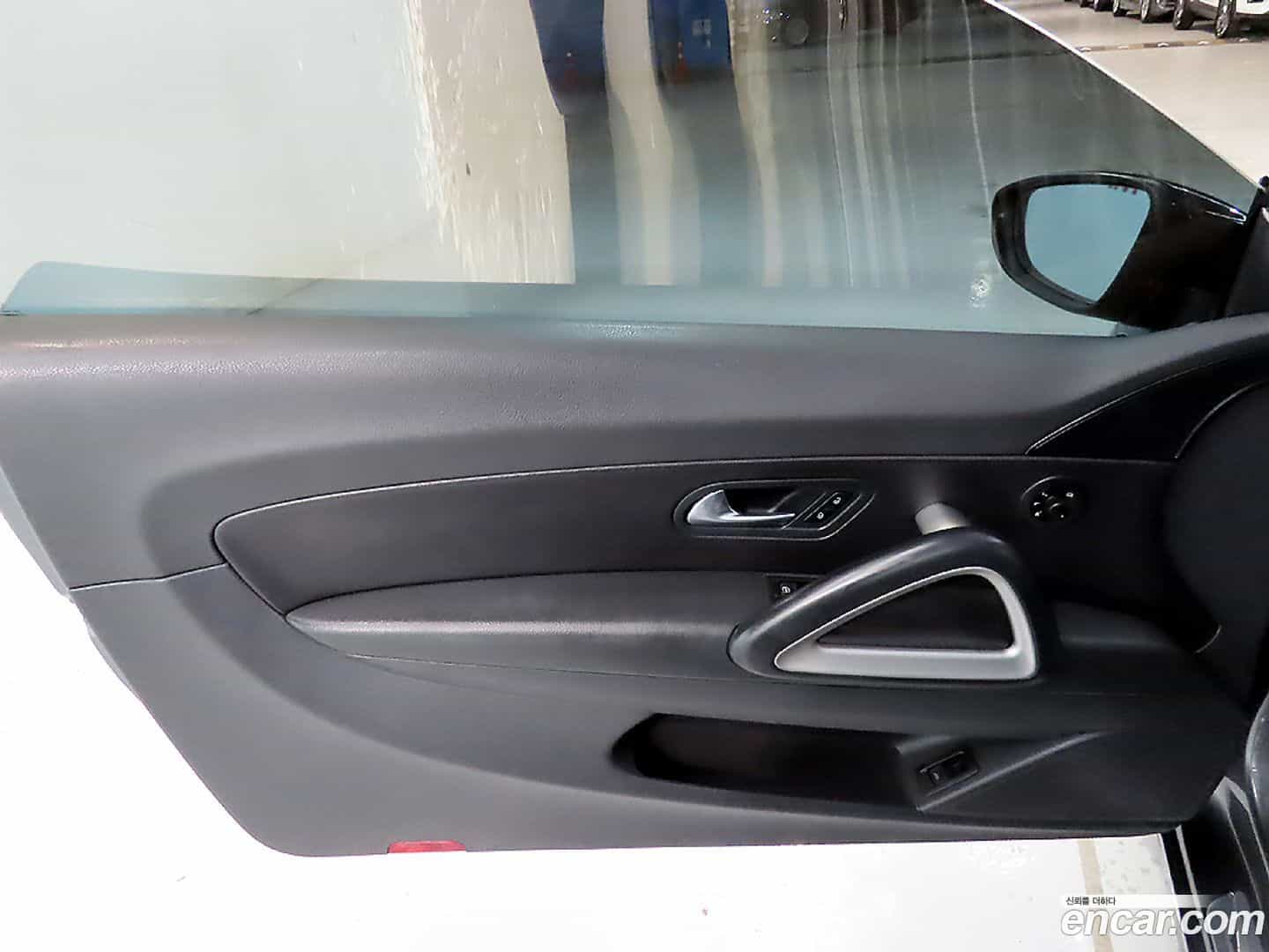 Scirocco Volkswagen 2012.10-OPTION-018