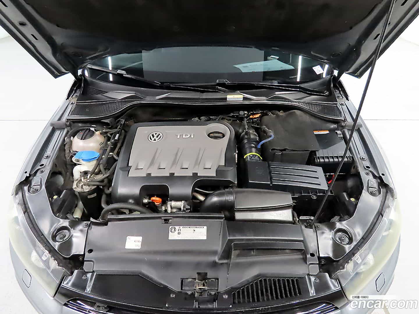 Scirocco Volkswagen 2012.10-OPTION-023