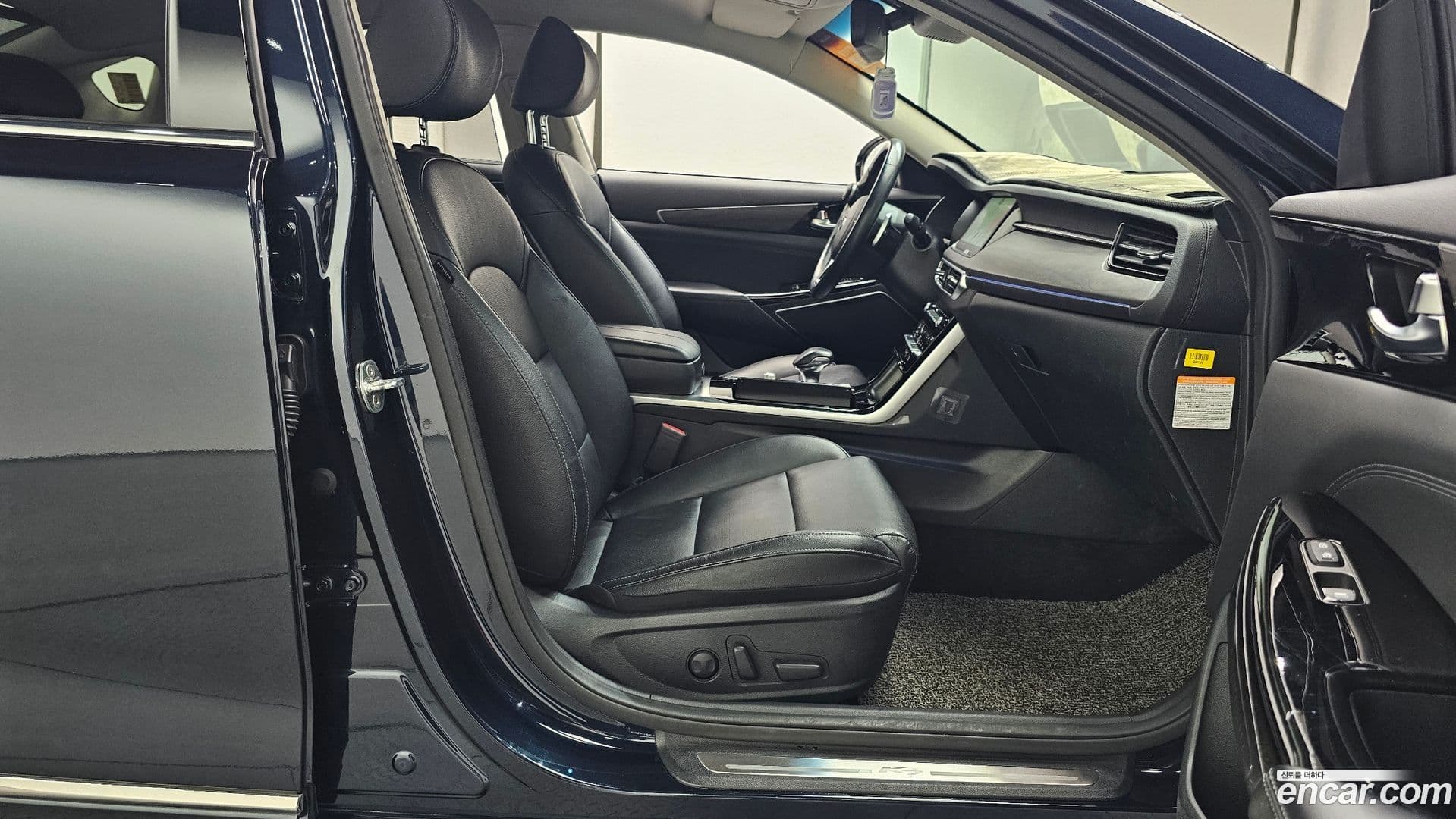 Main__Slider__Photo:K7 Kia 2021.0-9