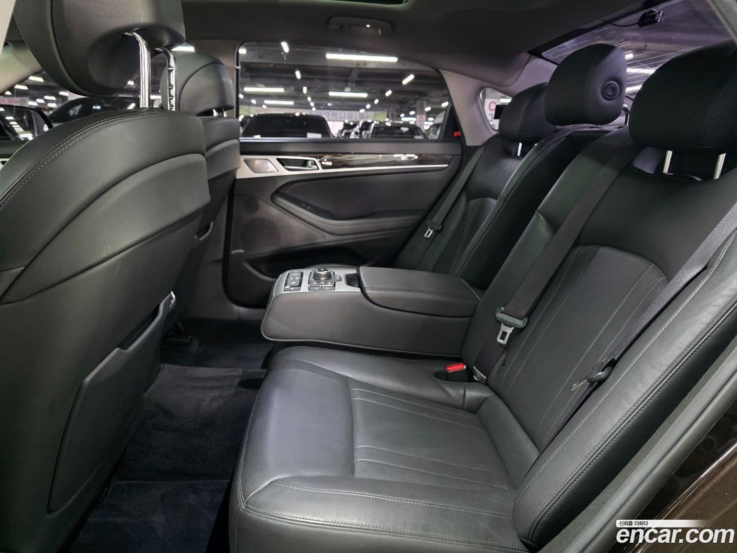 Main__Slider__Photo:G80 Genesis 2018.0-5