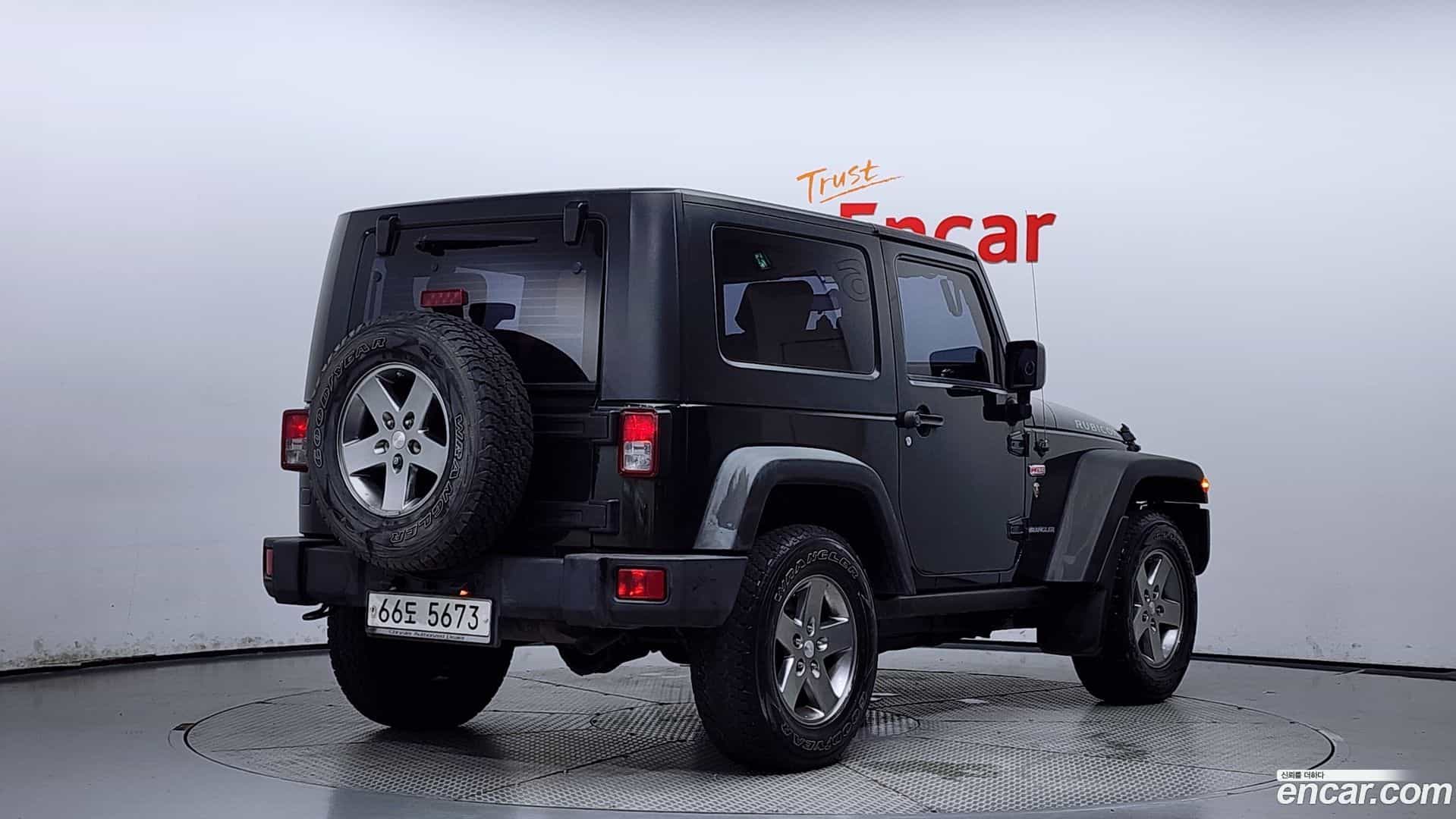 Wrangler Jeep 2010.1-OUTER-002