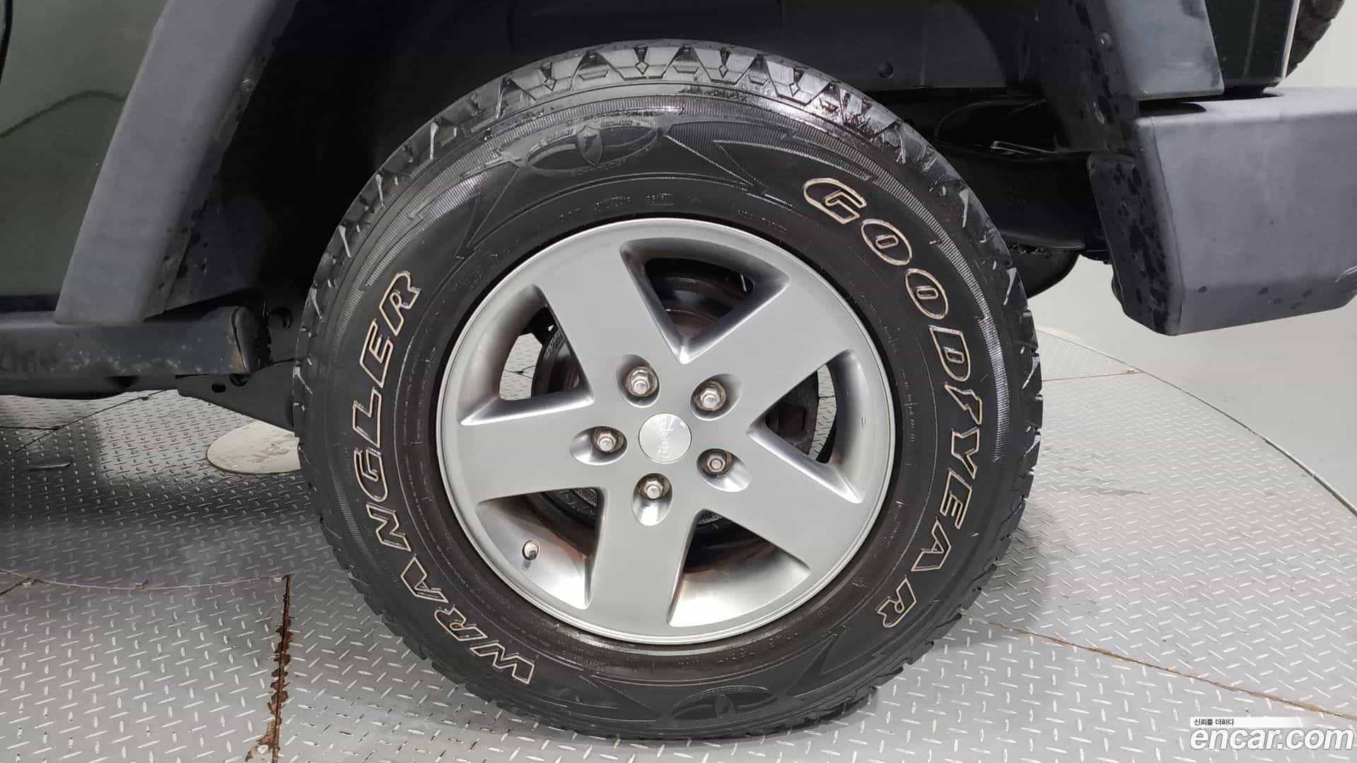 Wrangler Jeep 2010.1-OUTER-005