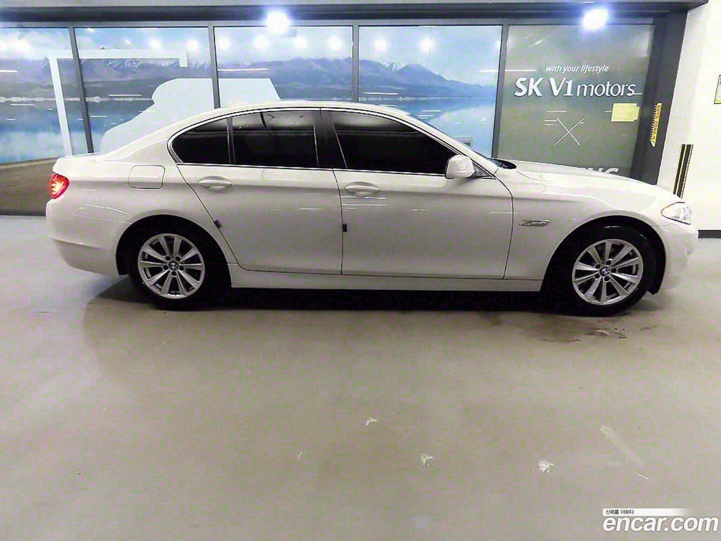 5-Series BMW 2012.5-OUTER-003
