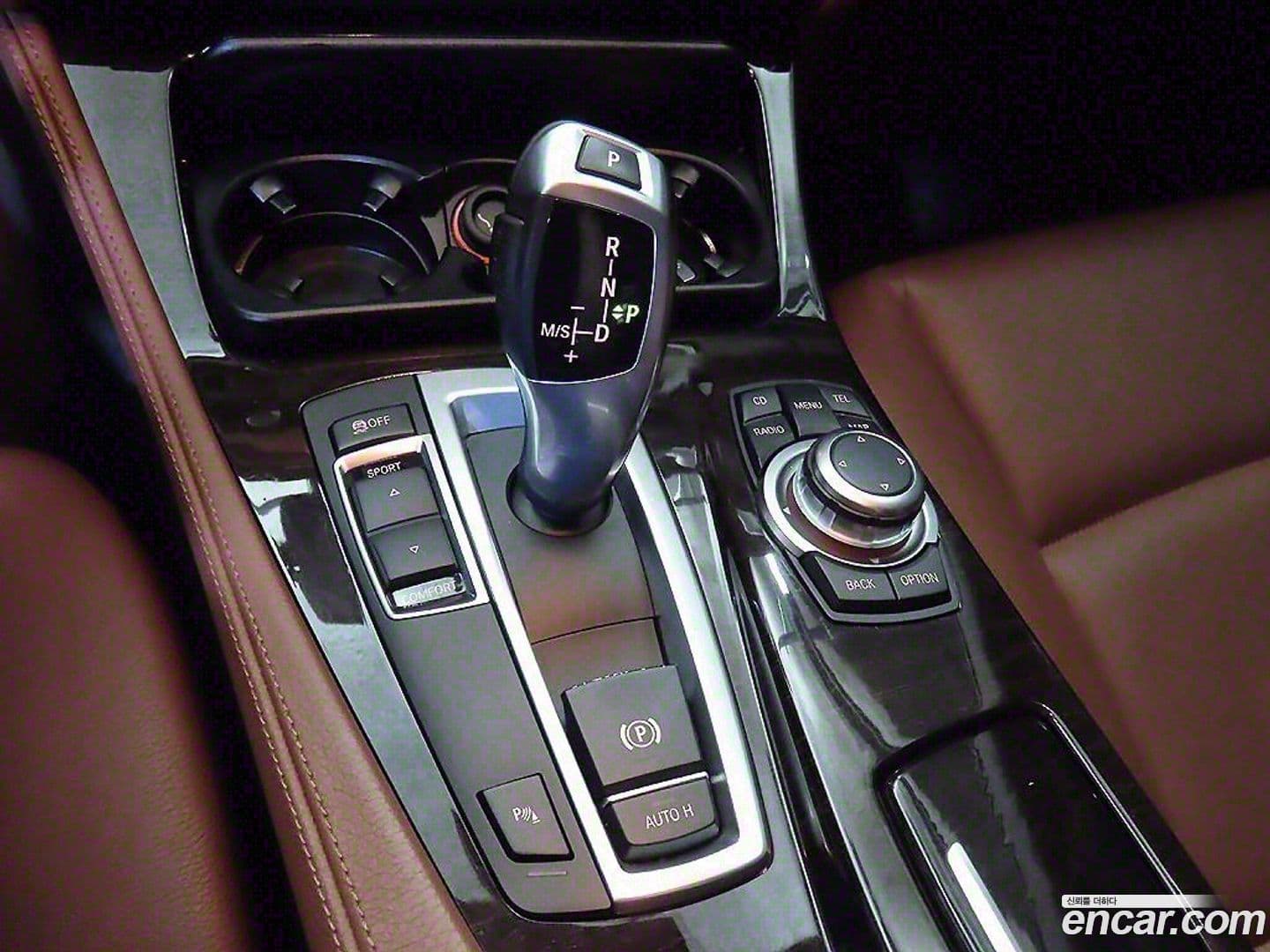 Main__Slider__Photo:5-Series BMW 2012.5-9