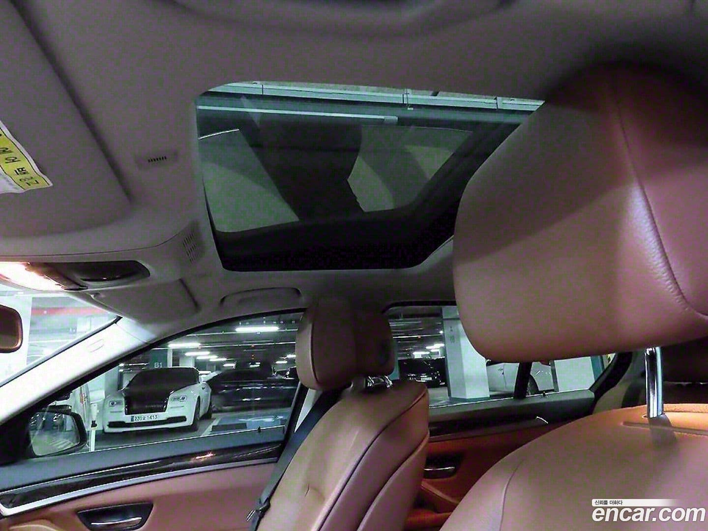 Main__Slider__Photo:5-Series BMW 2012.5-14