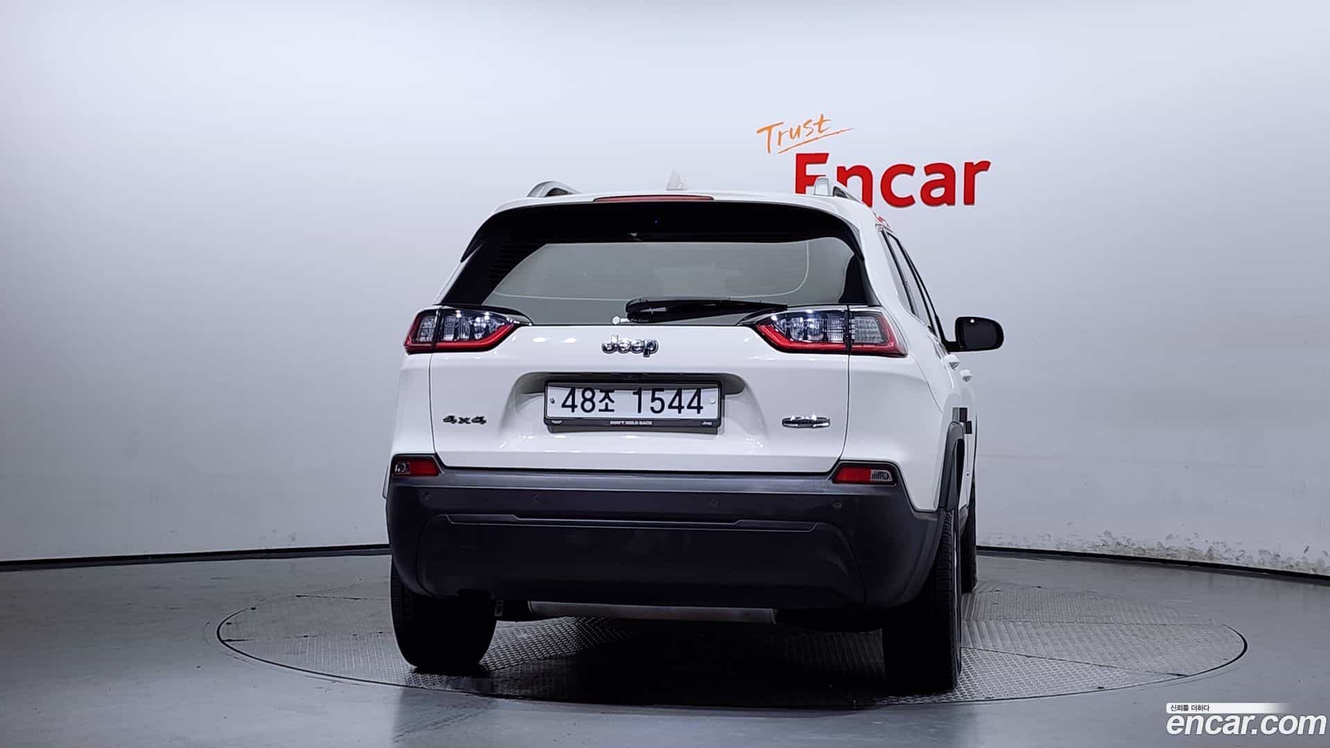 Cherokee Jeep 2018.10-OUTER-004