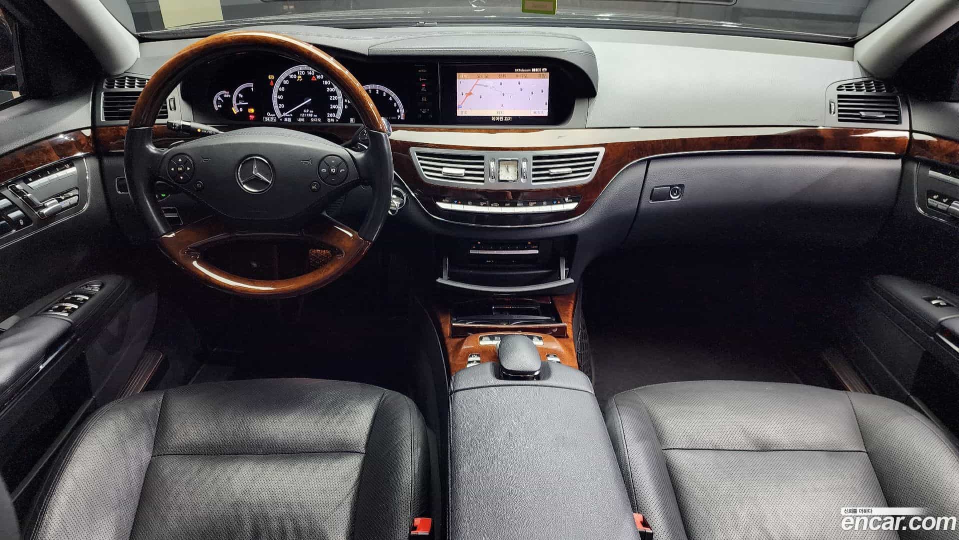 S-Class Mercedes-Benz 2011.4-INNER-007