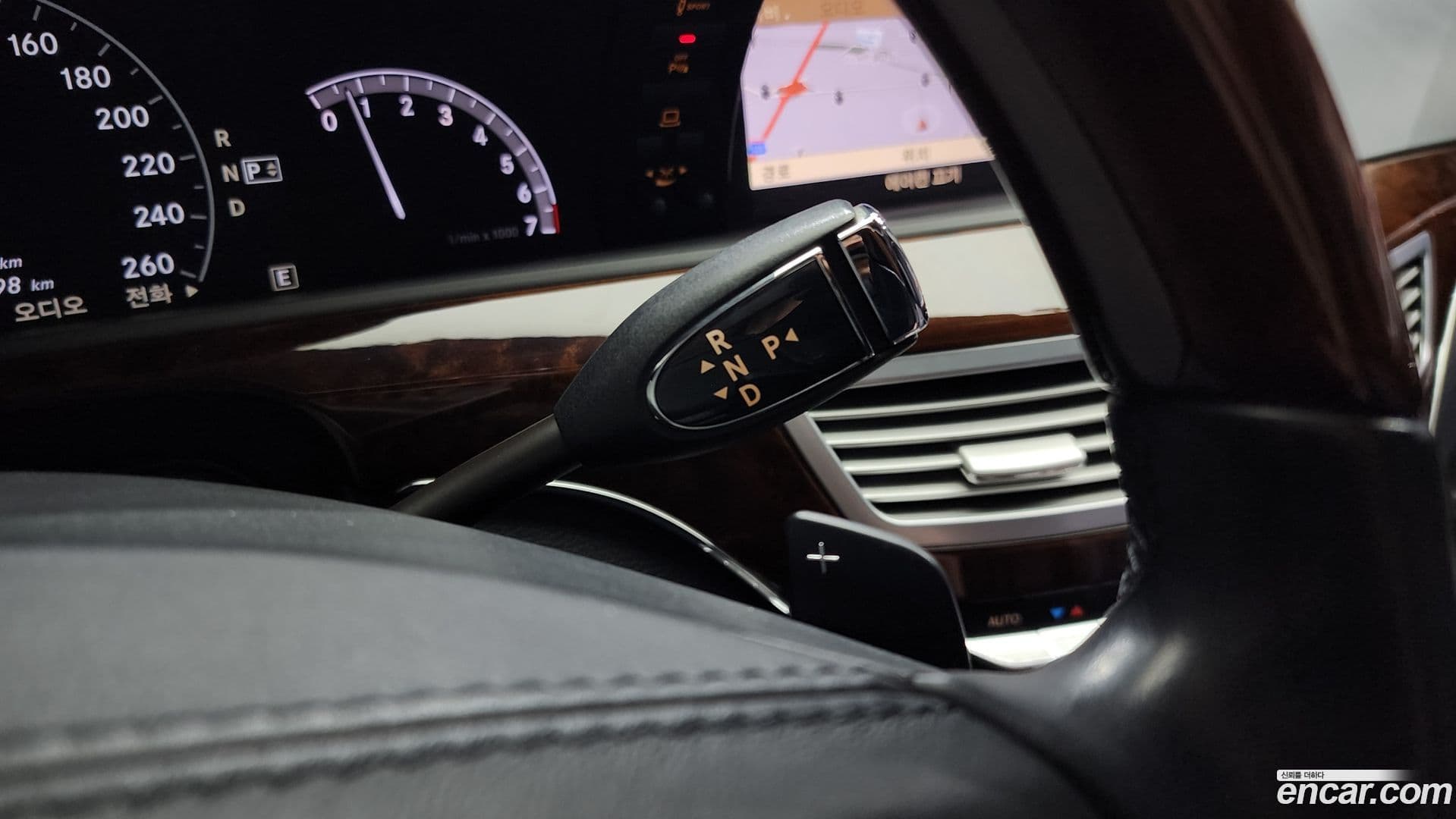 Main__Slider__Photo:S-Class Mercedes-Benz 2011.4-8