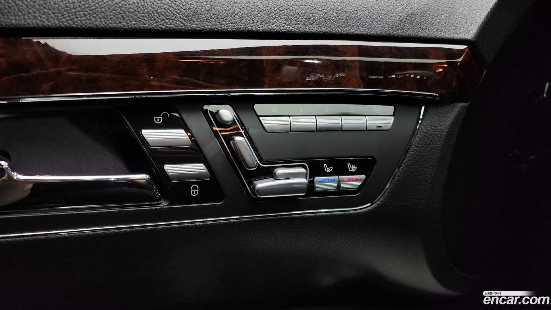 S-Class Mercedes-Benz 2011.4-OPTION-021