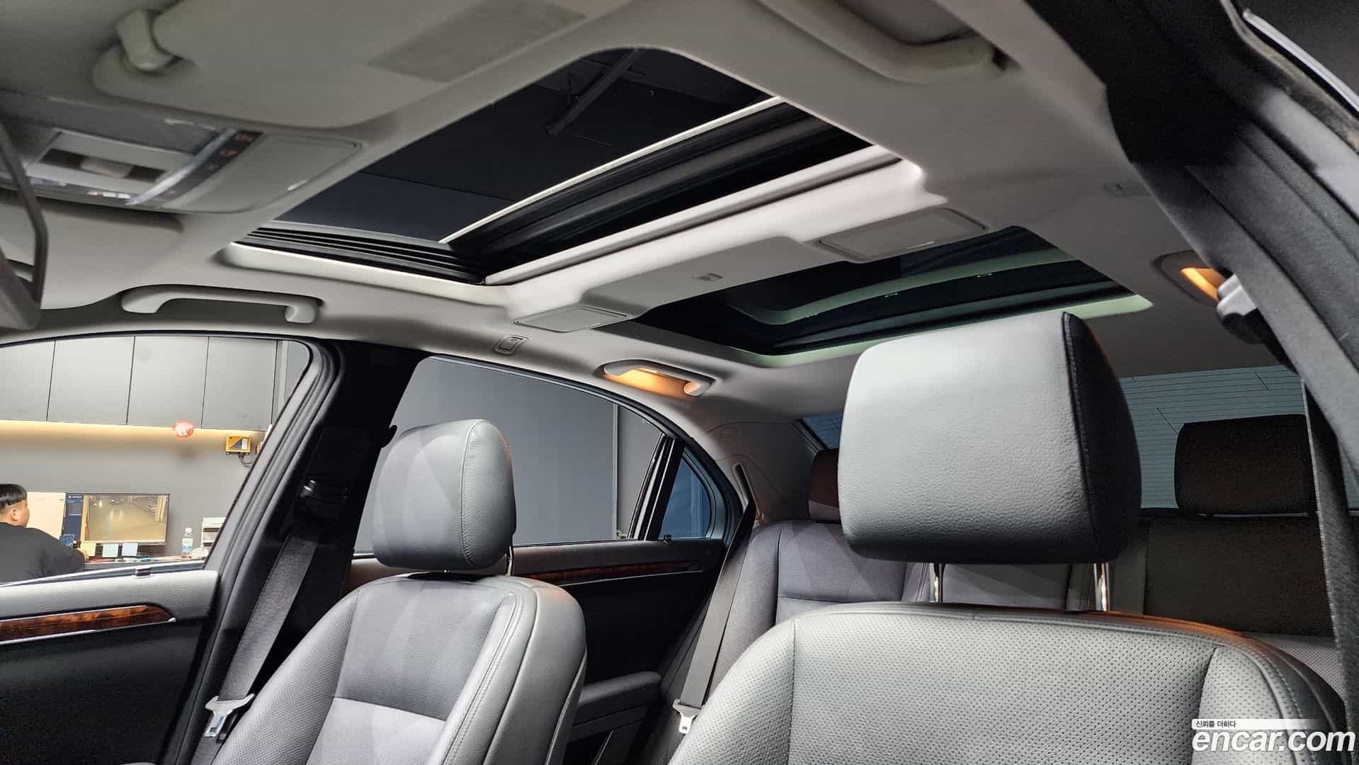 S-Class Mercedes-Benz 2011.4-OPTION-023