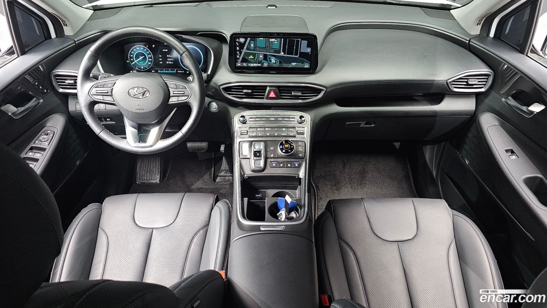 Main__Slider__Photo:Santafe Hyundai 2023.0-6