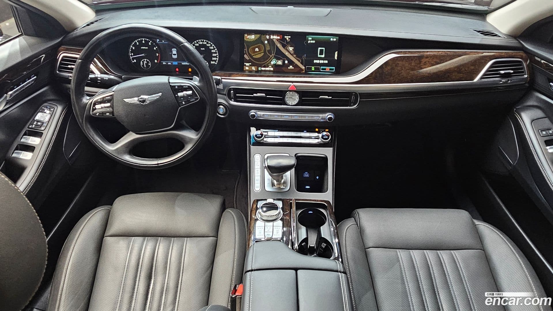 Main__Slider__Photo:G90 Genesis 2019.0-6