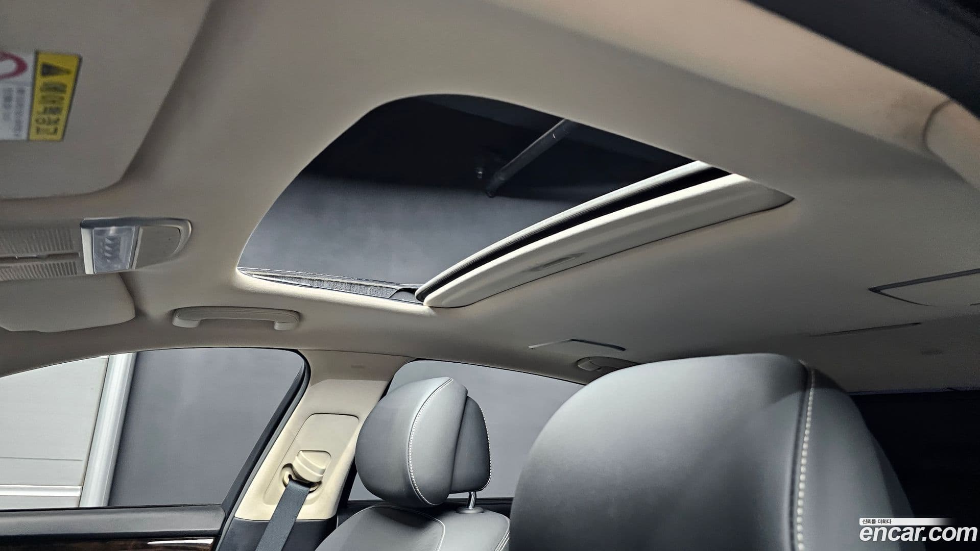 Main__Slider__Photo:G90 Genesis 2019.0-18