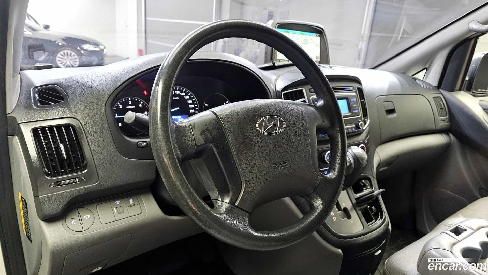 Starex Hyundai 2019.4-OPTION-017