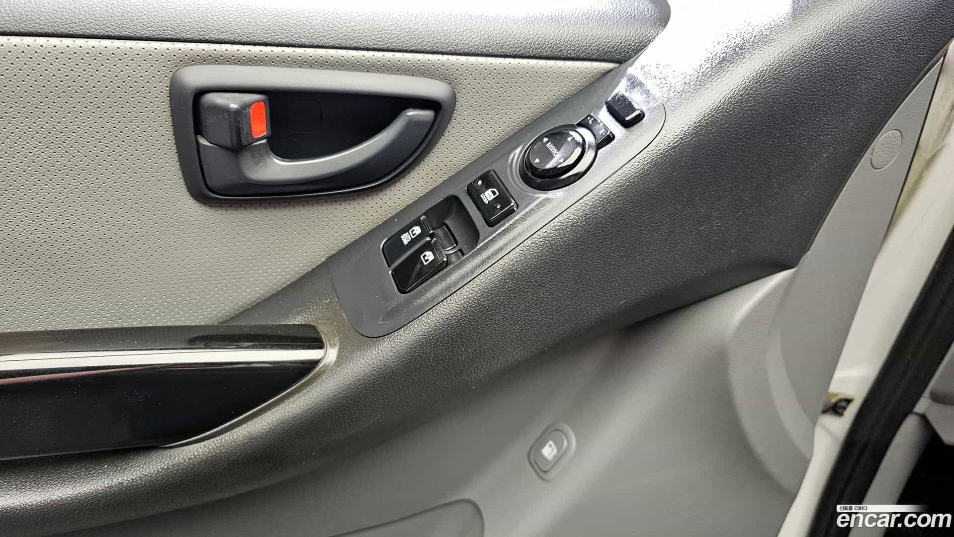 Starex Hyundai 2019.4-OPTION-018