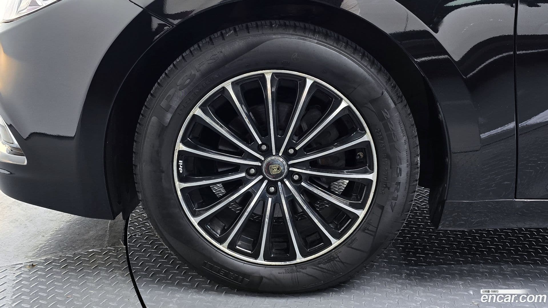 Main__Slider__Photo:Grandeur Hyundai 2014.3-4