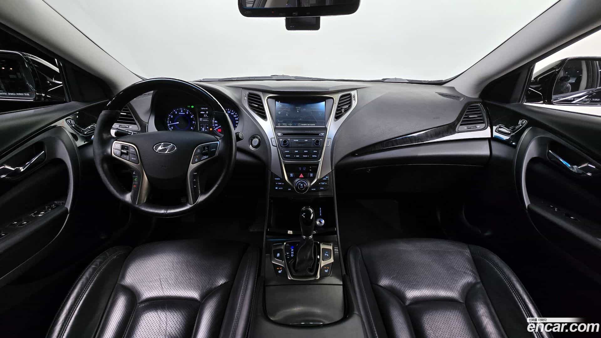 Grandeur Hyundai 2014.3-INNER-007