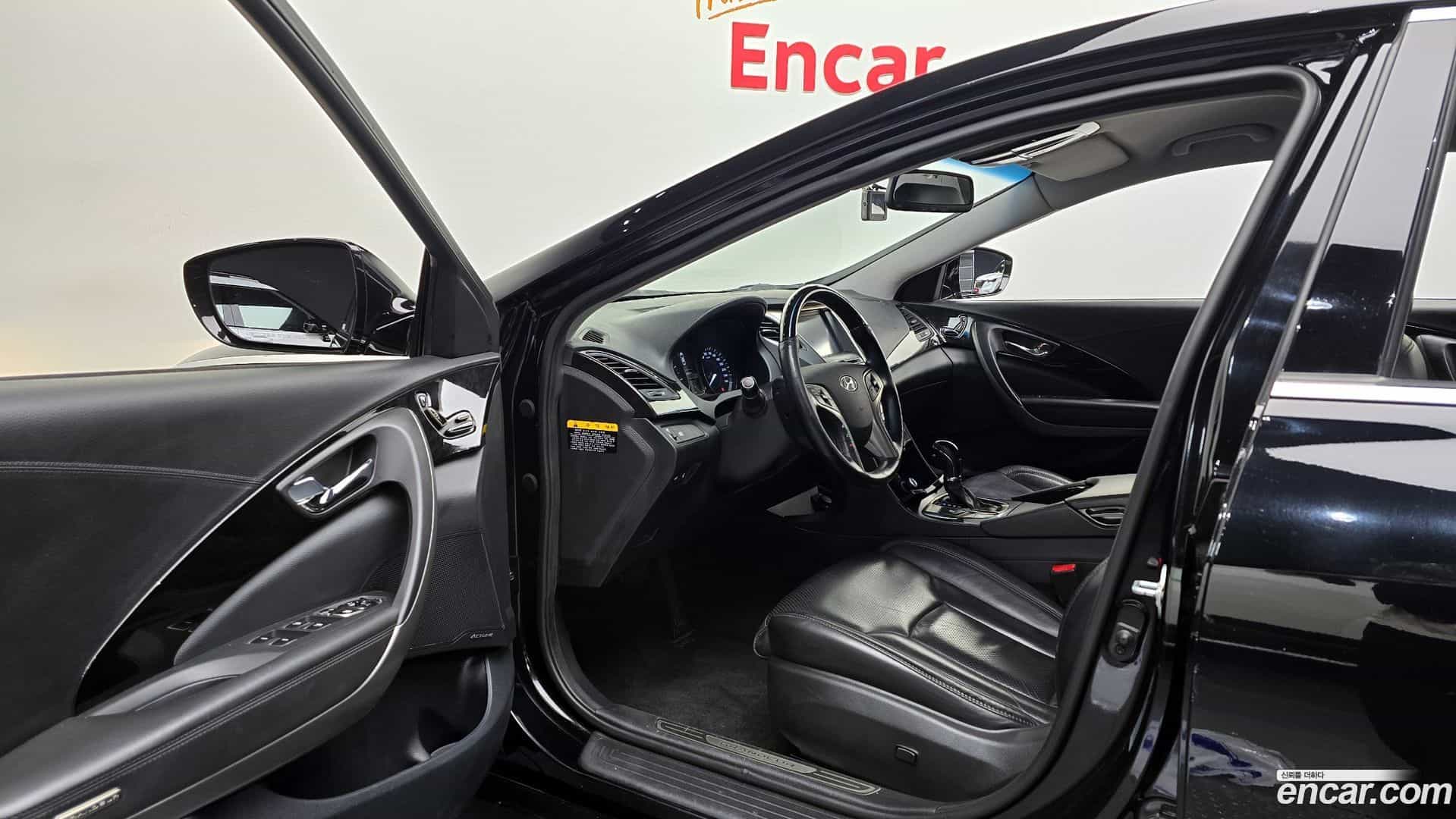 Grandeur Hyundai 2014.3-OPTION-015