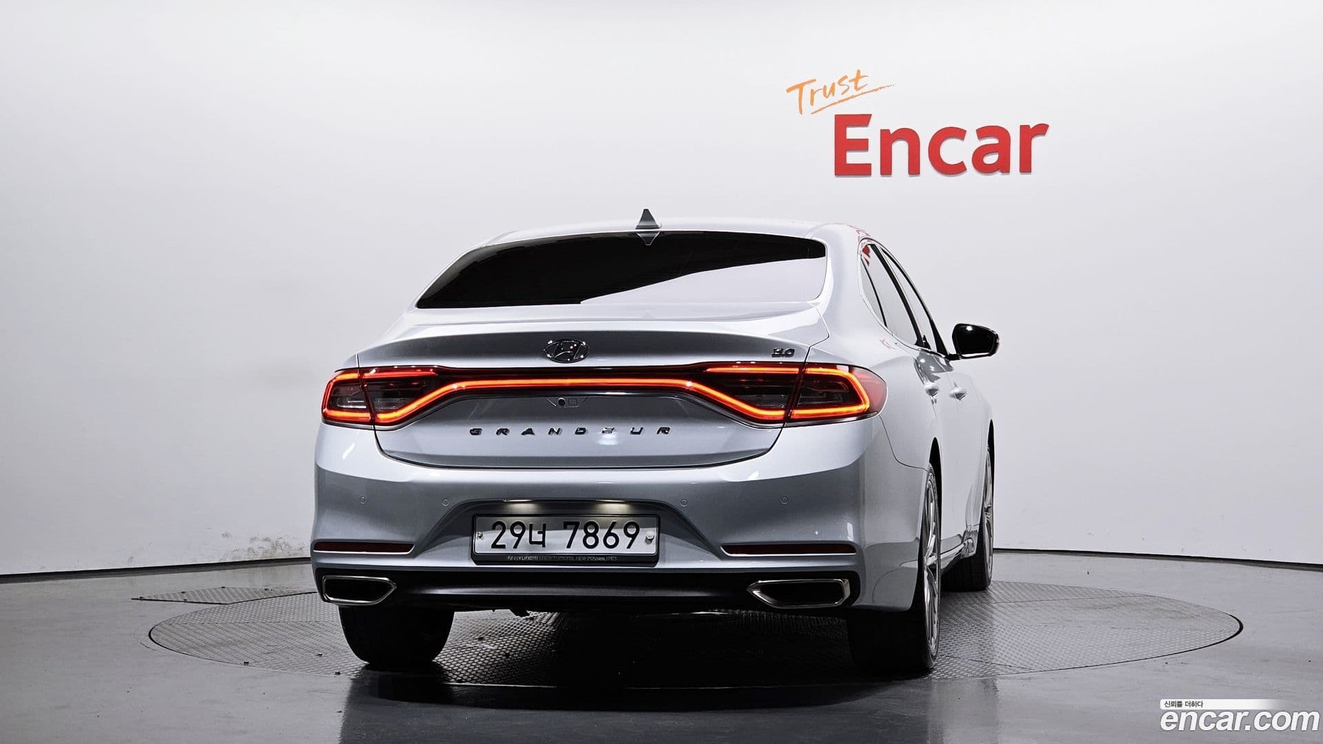 Main__Slider__Photo:Grandeur Hyundai 2018.7-3