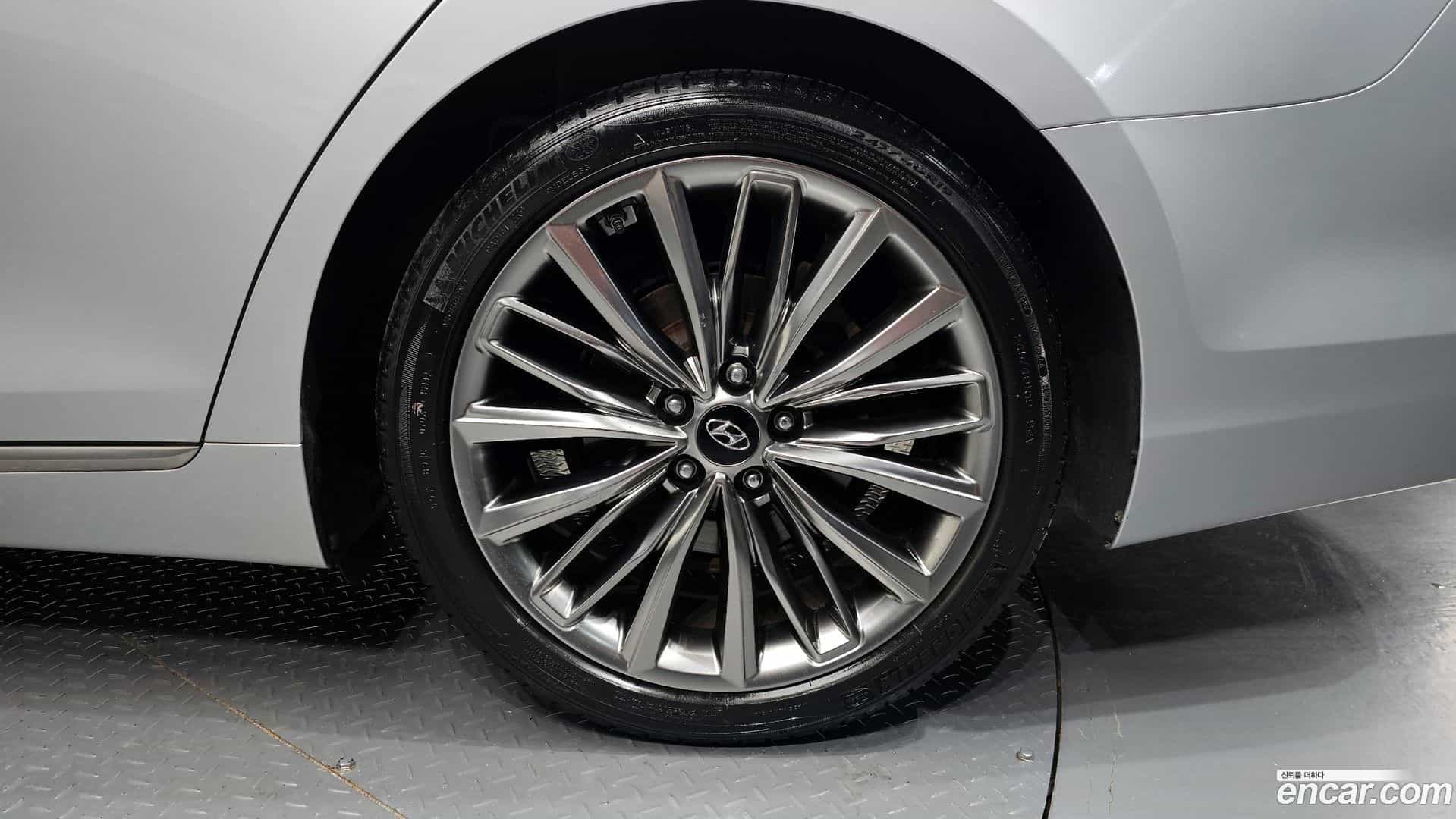 Grandeur Hyundai 2018.7-OUTER-005