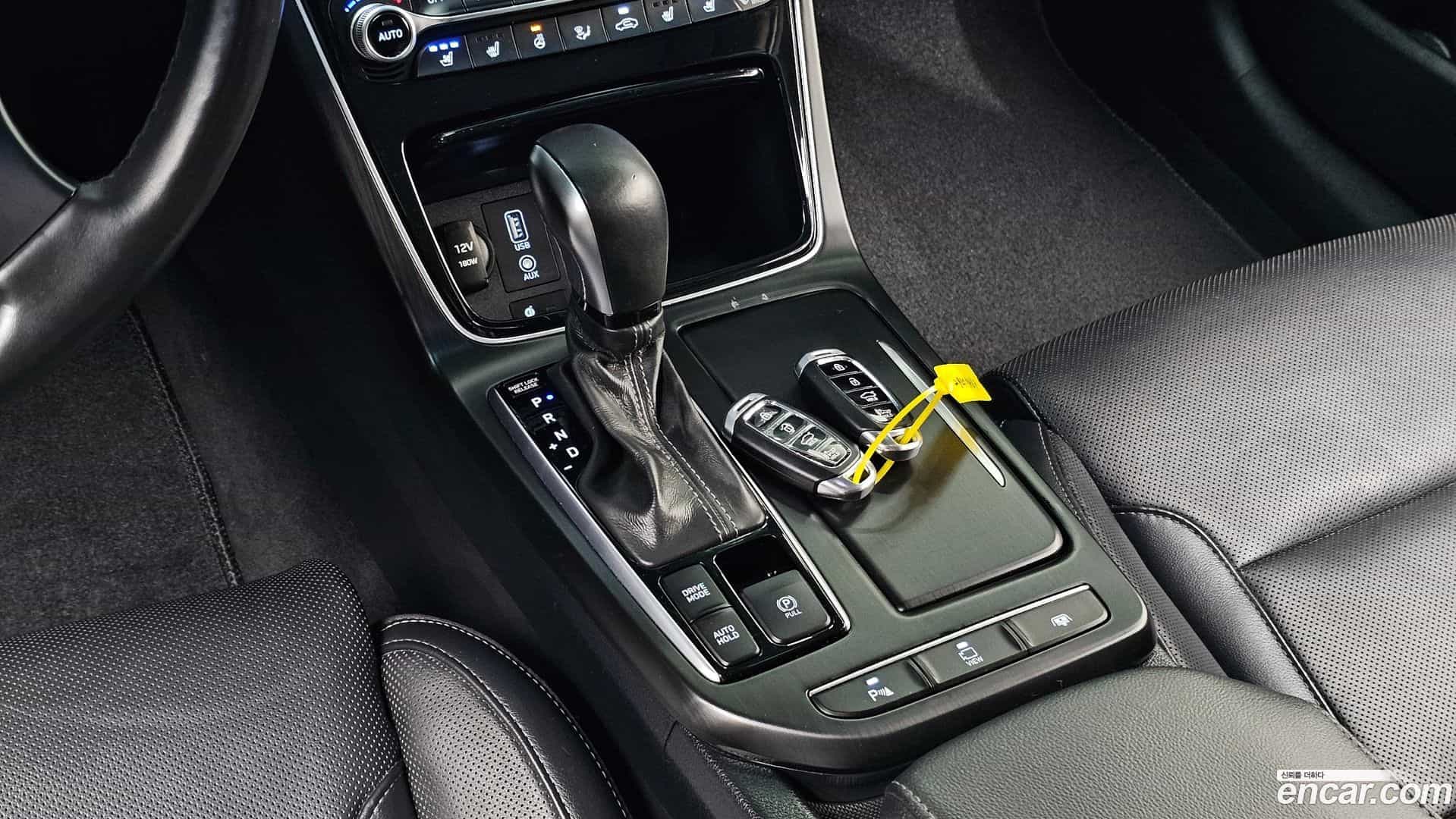 Grandeur Hyundai 2018.7-INNER-009