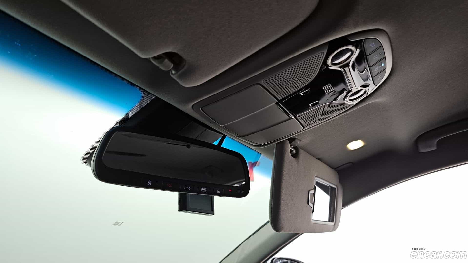 Grandeur Hyundai 2018.7-OPTION-024