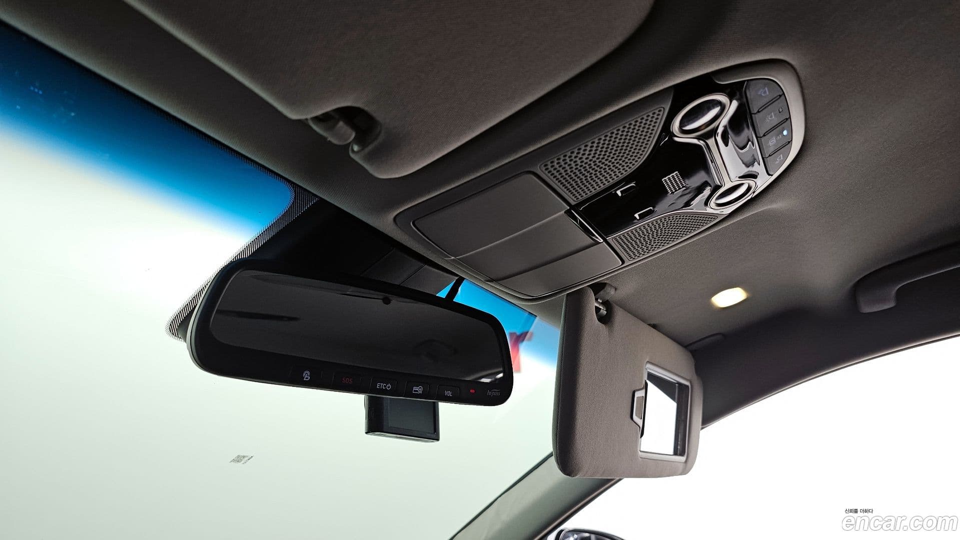 Main__Slider__Photo:Grandeur Hyundai 2018.7-19