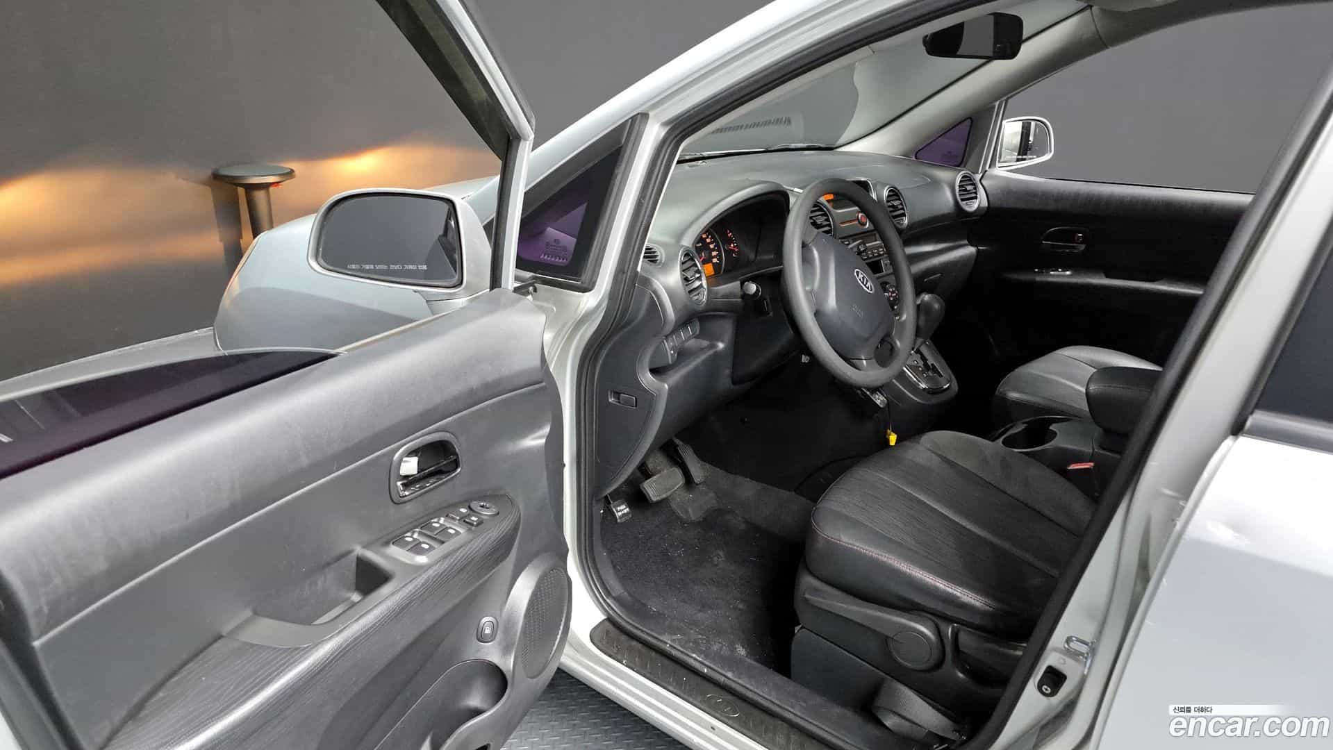 Carens Kia 2011.7-INNER-010