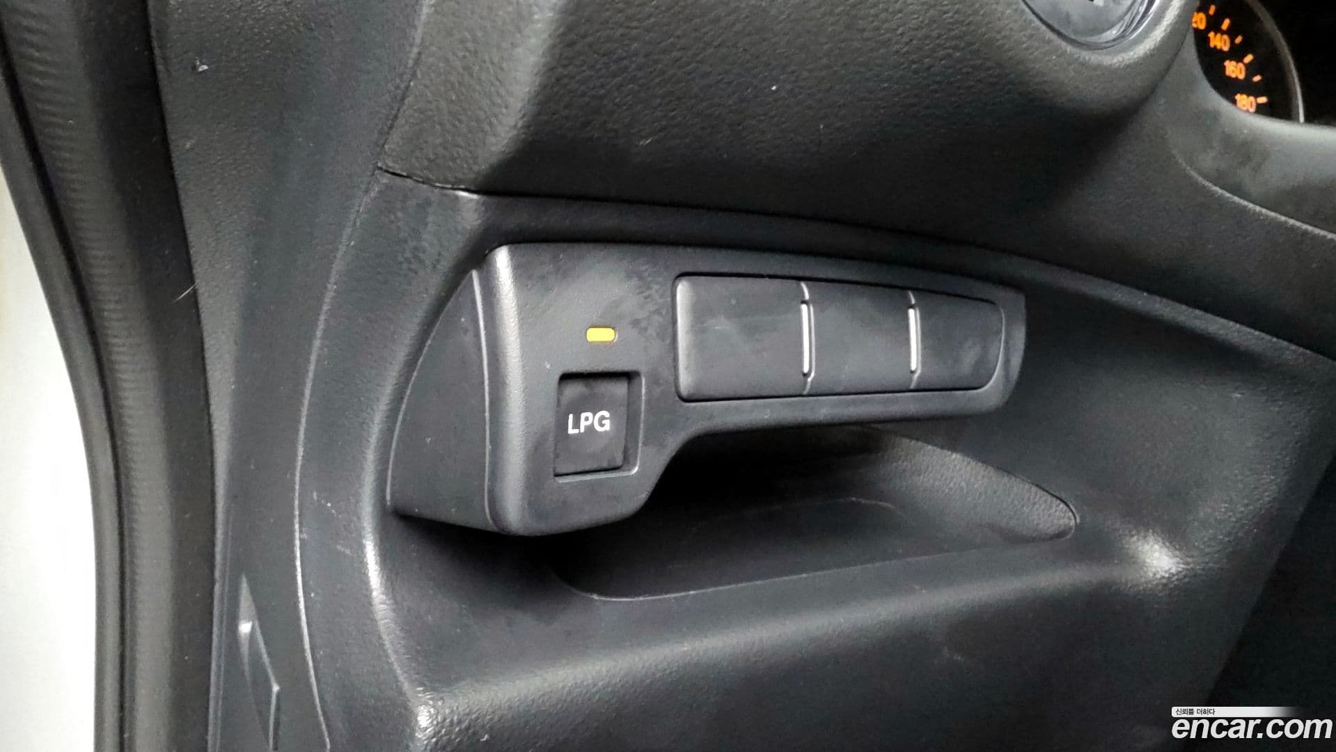 Main__Slider__Photo:Carens Kia 2011.7-15