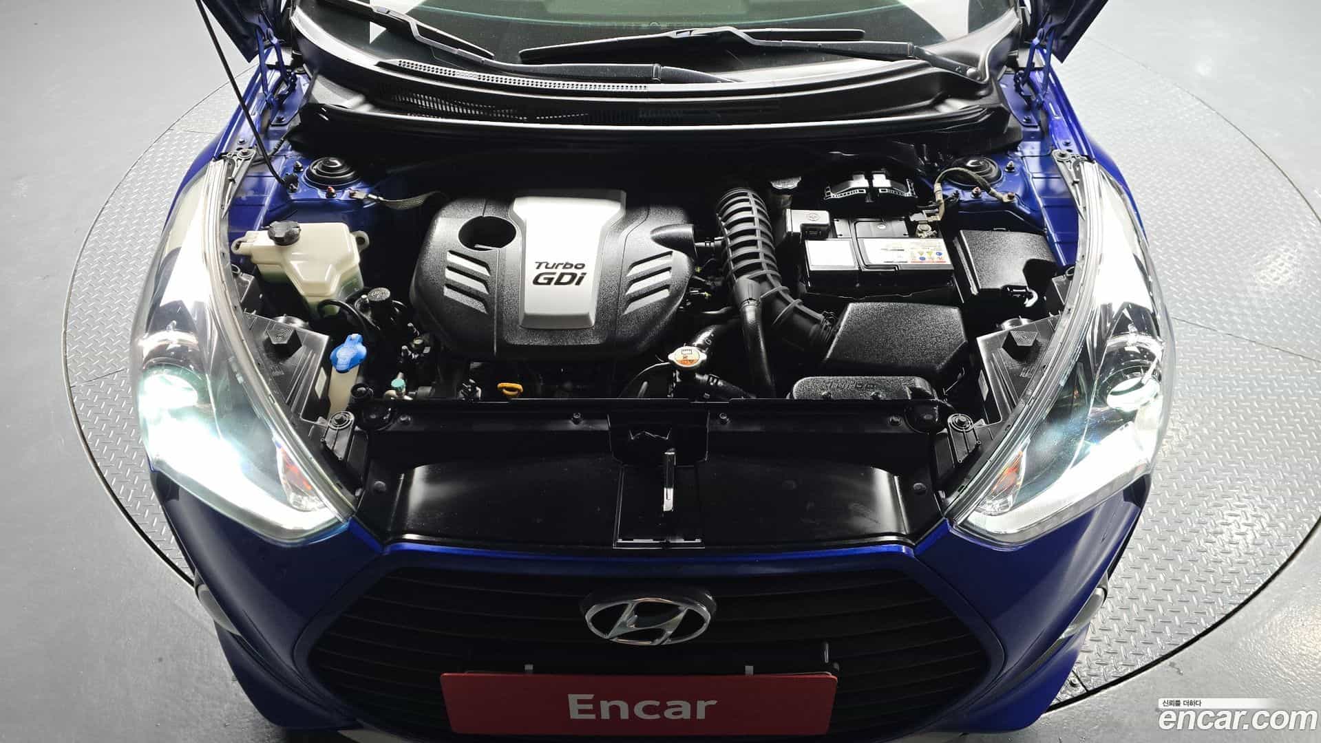 Veloster Hyundai 2012.11-INNER-006