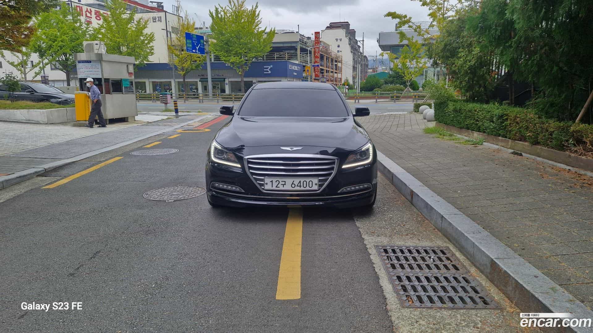 Genesis Hyundai 2014.9-OUTER-001