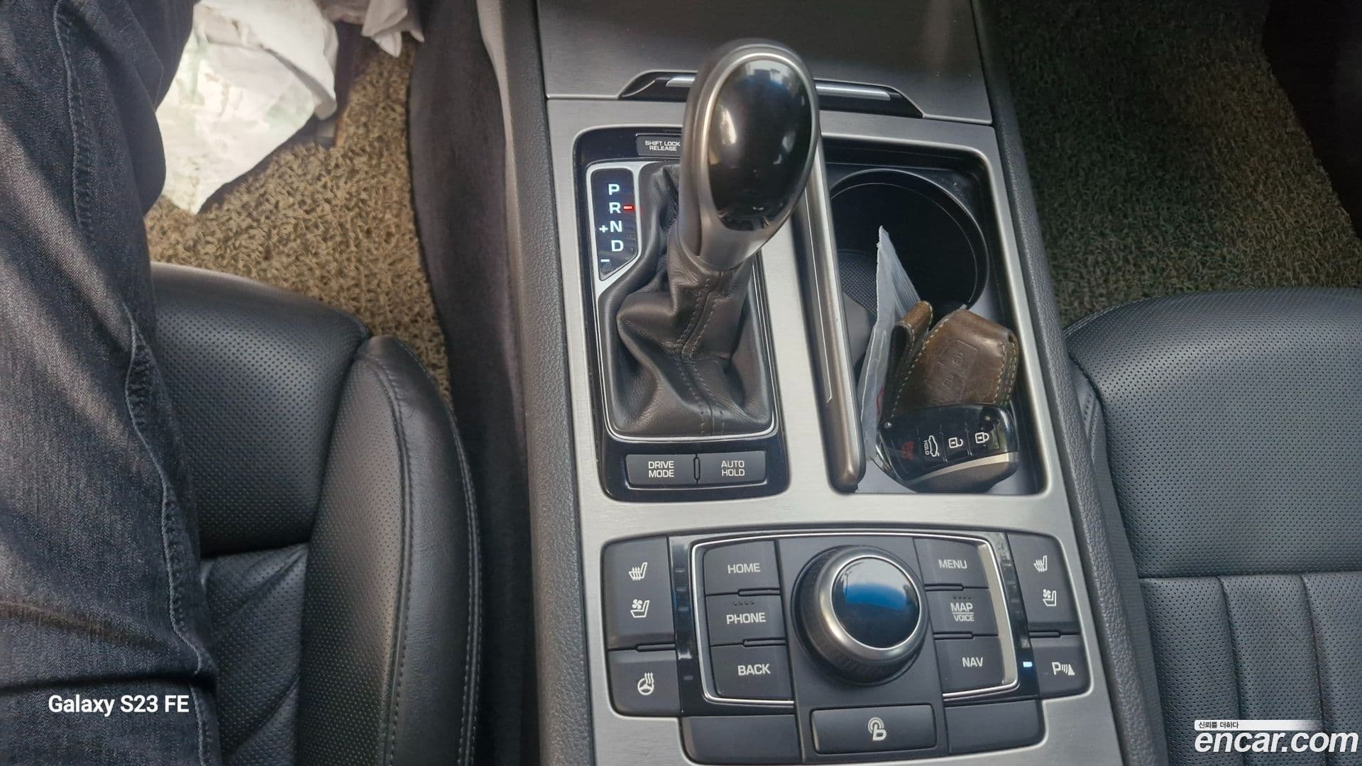 Main__Slider__Photo:Genesis Hyundai 2014.9-14