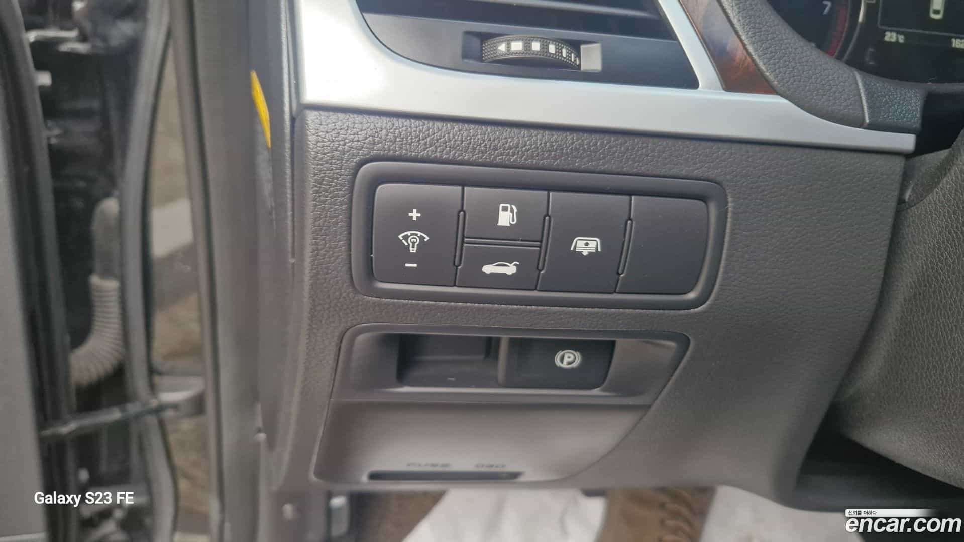 Genesis Hyundai 2014.9-OPTION-021