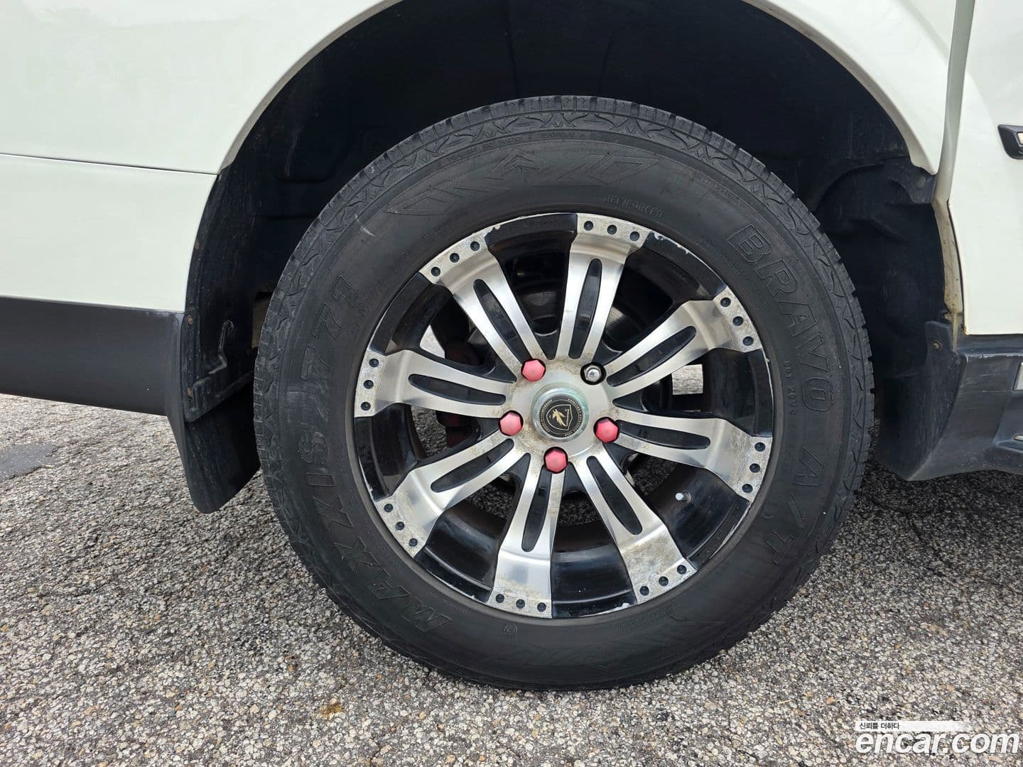 Main__Slider__Photo:KORANDO KG_Mobility_Ssangyong 2012.1-4