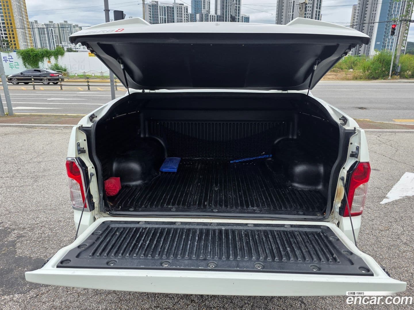 Main__Slider__Photo:KORANDO KG_Mobility_Ssangyong 2012.1-19