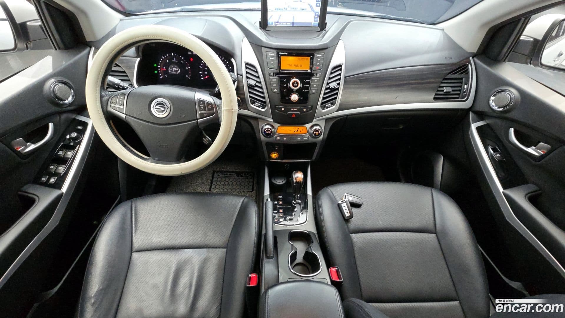 Main__Slider__Photo:KORANDO KG_Mobility_Ssangyong 2014.5-6