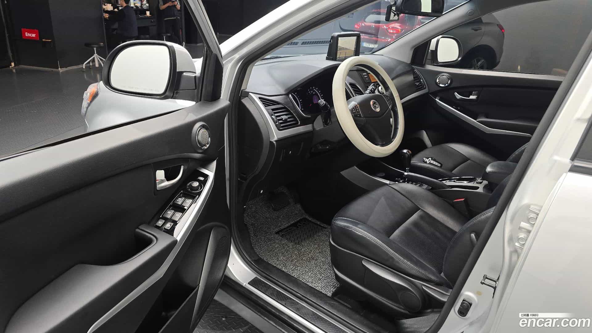 KORANDO KG_Mobility_Ssangyong 2014.5-OPTION-015