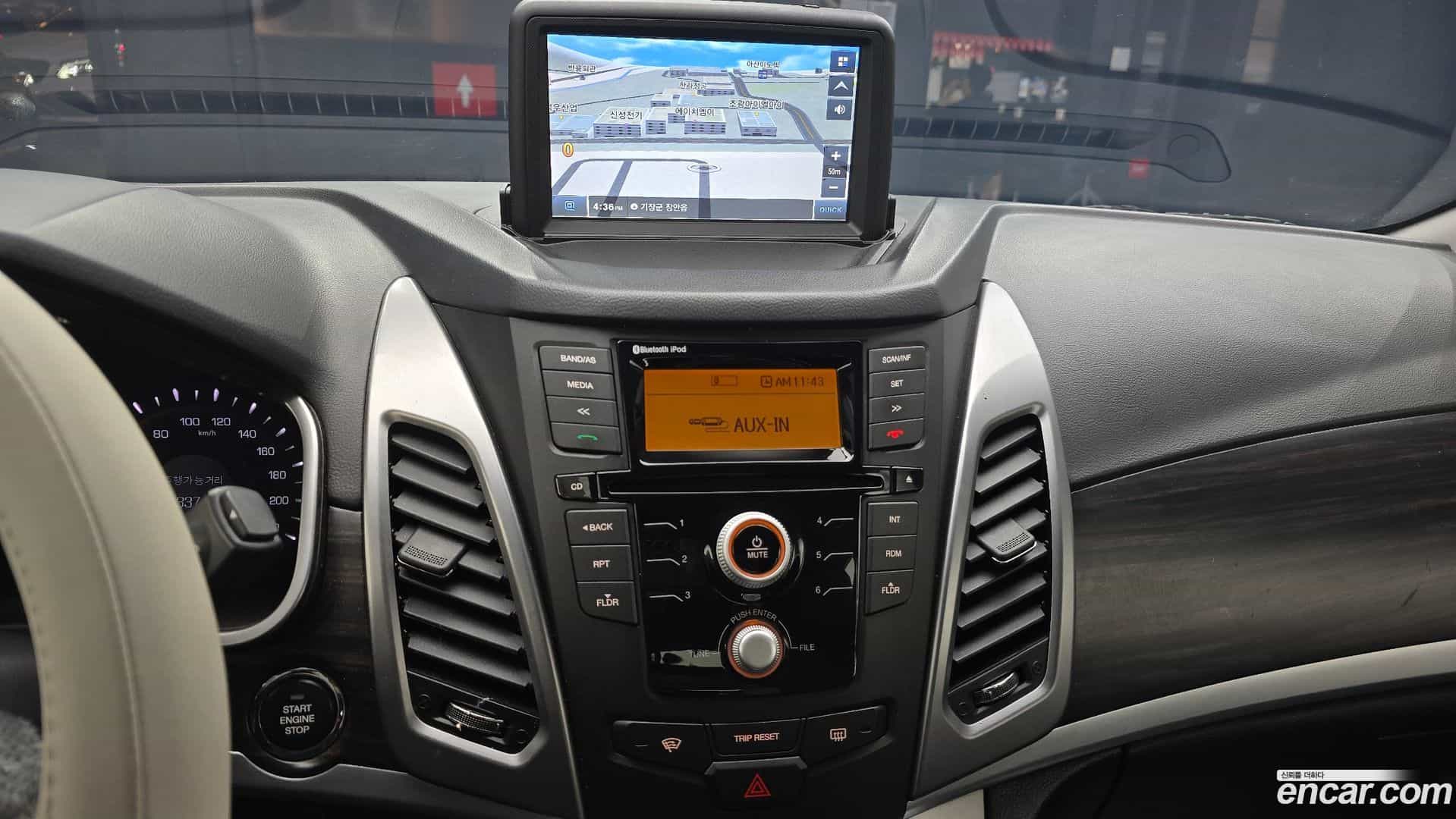 KORANDO KG_Mobility_Ssangyong 2014.5-OPTION-018