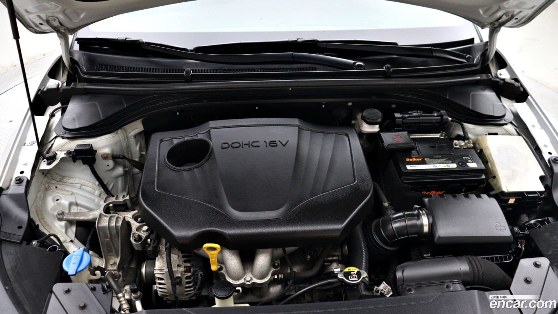 Main__Slider__Photo:AVANTE Hyundai 2018.9-5