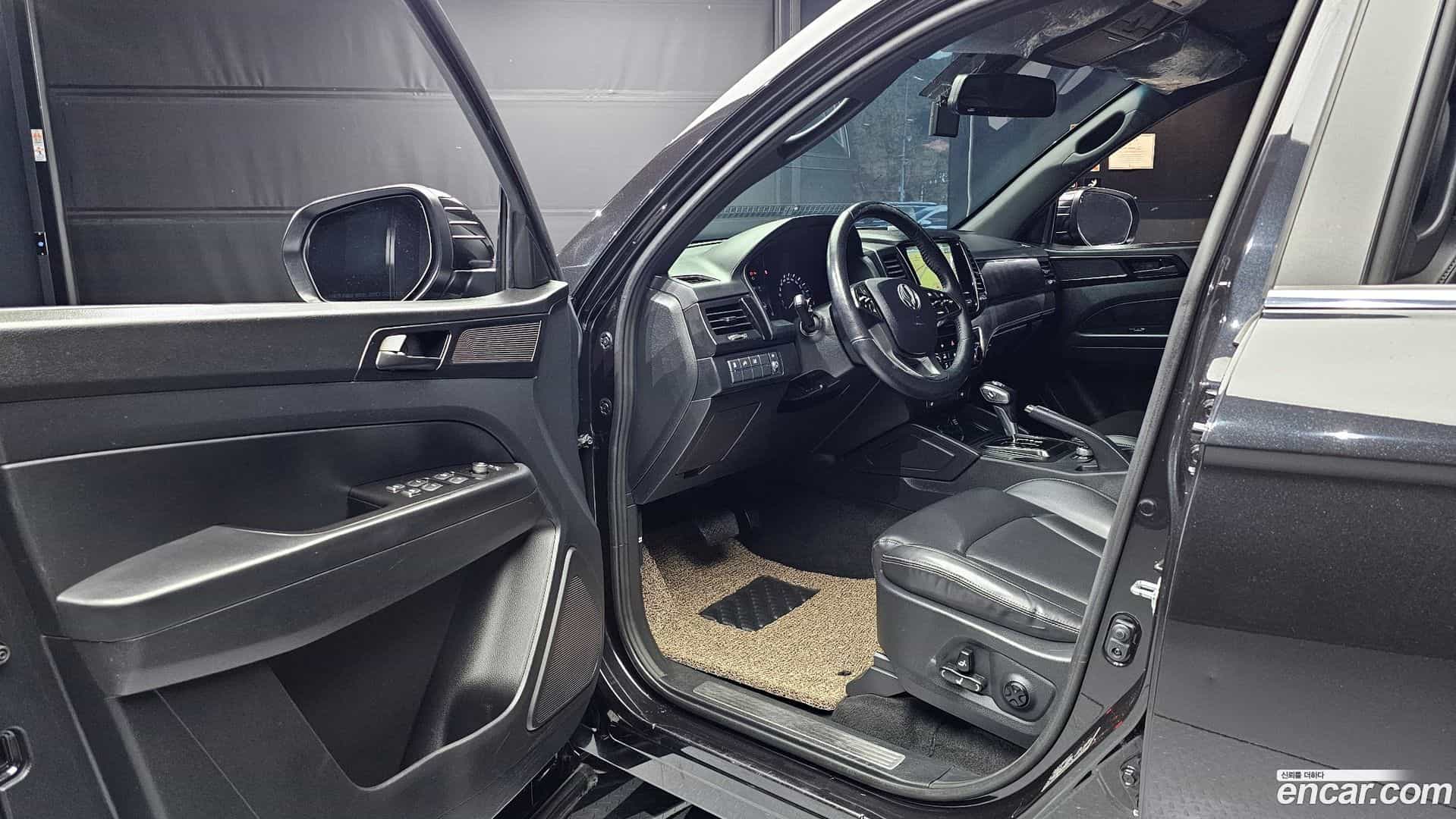 Rexton KG_Mobility_Ssangyong 2021.0-INNER-010