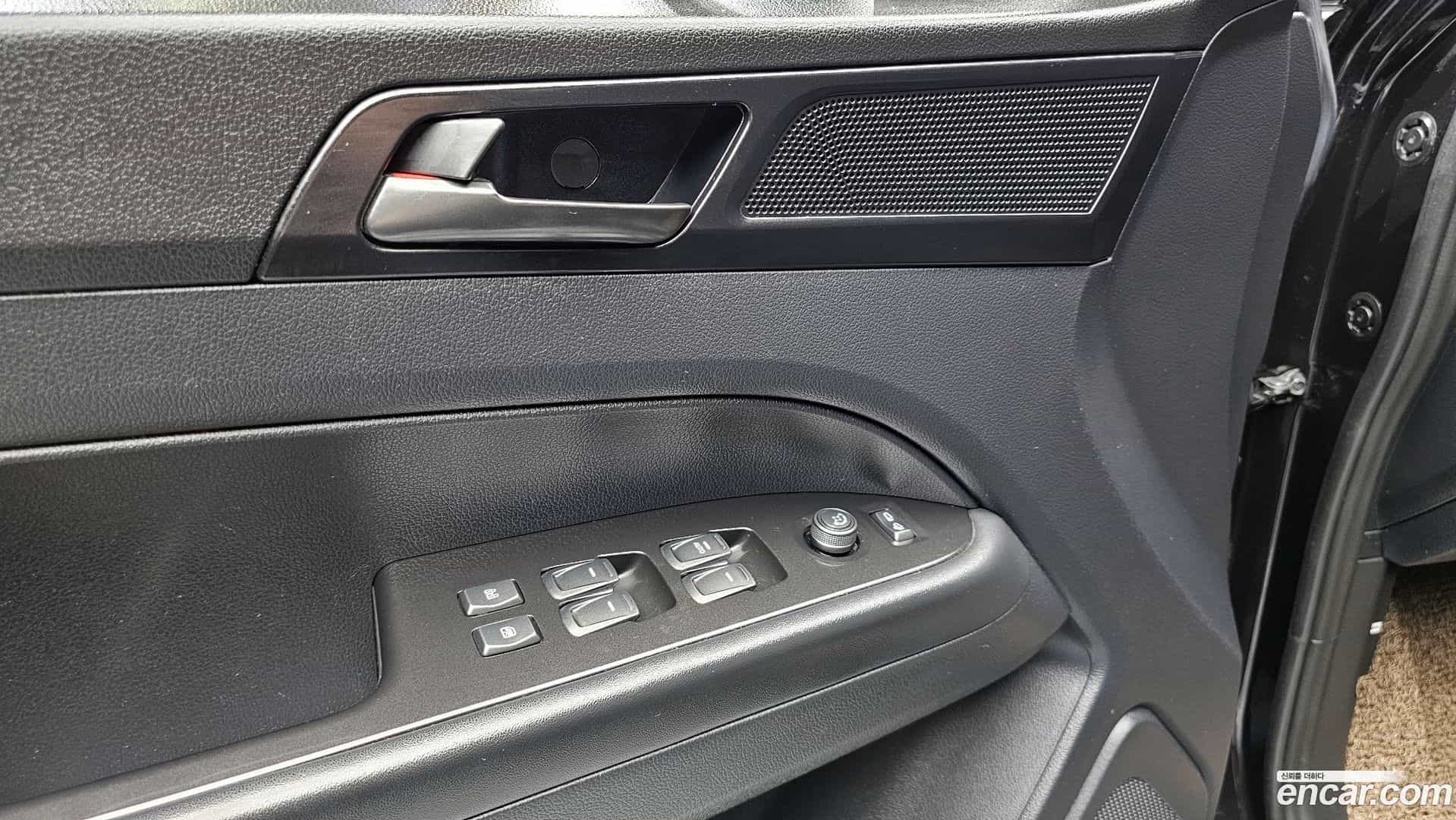 Rexton KG_Mobility_Ssangyong 2021.0-OPTION-018