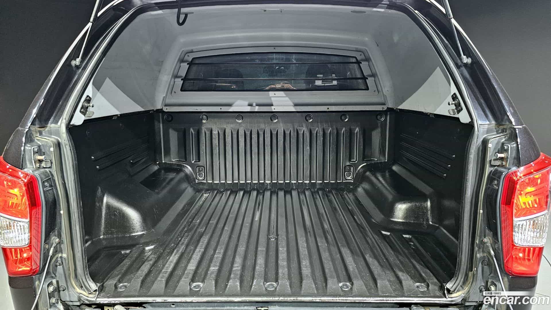 Rexton KG_Mobility_Ssangyong 2021.0-OPTION-024