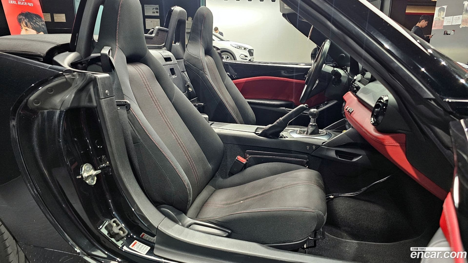 Main__Slider__Photo:MX-5 Miata Mazda 2019.11-9