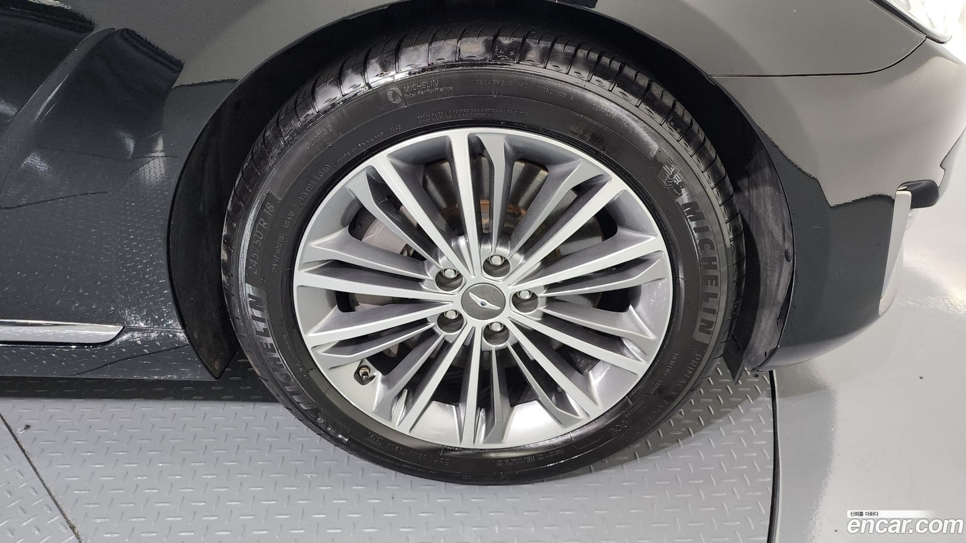 Main__Slider__Photo:EQ900 Genesis 2016.1-4