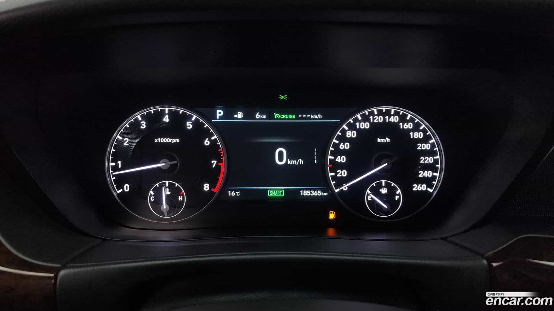 EQ900 Genesis 2016.1-INNER-008