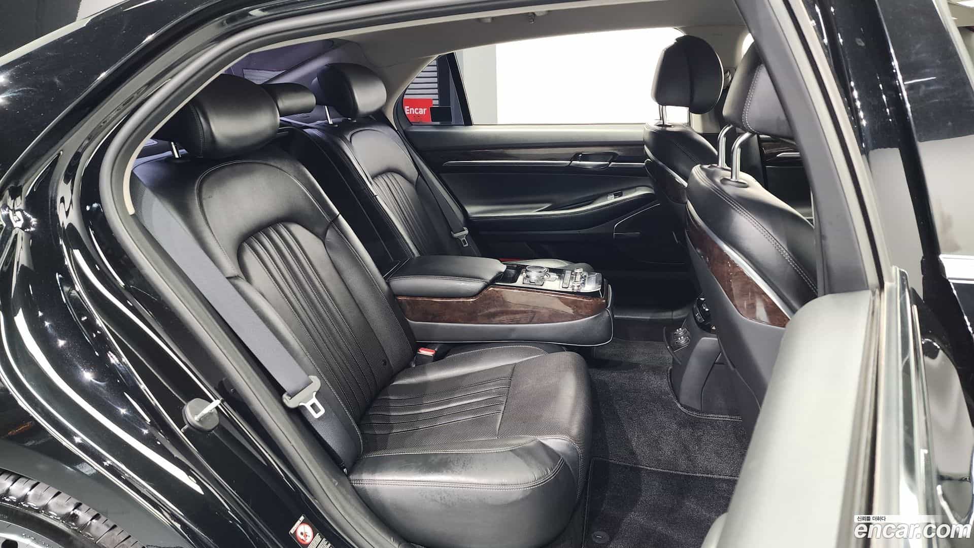 EQ900 Genesis 2016.1-OPTION-016